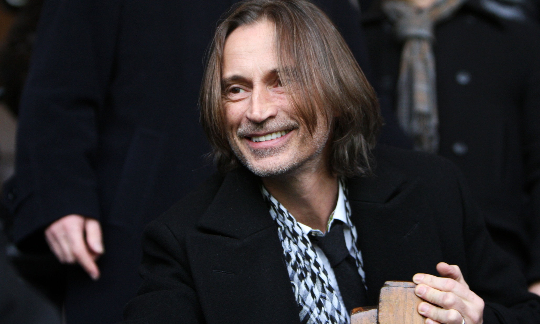 File photo dated 2/1/2011 of Robert Carlyle whose directorial debut is to open the Edinburgh International Film Festival (EIFF), where it will receive its world premiere. PRESS ASSOCIATION Photo. Issue date: Tuesday May 5, 2015. The Legend Of Barney Thomson, in which Carlyle also stars, will be screened at the Festival Theatre on June 17, kicking off the 12-day festival. See PA story SHOWBIZ Carlyle. Photo credit should read: Lynne Cameron/PA Wire