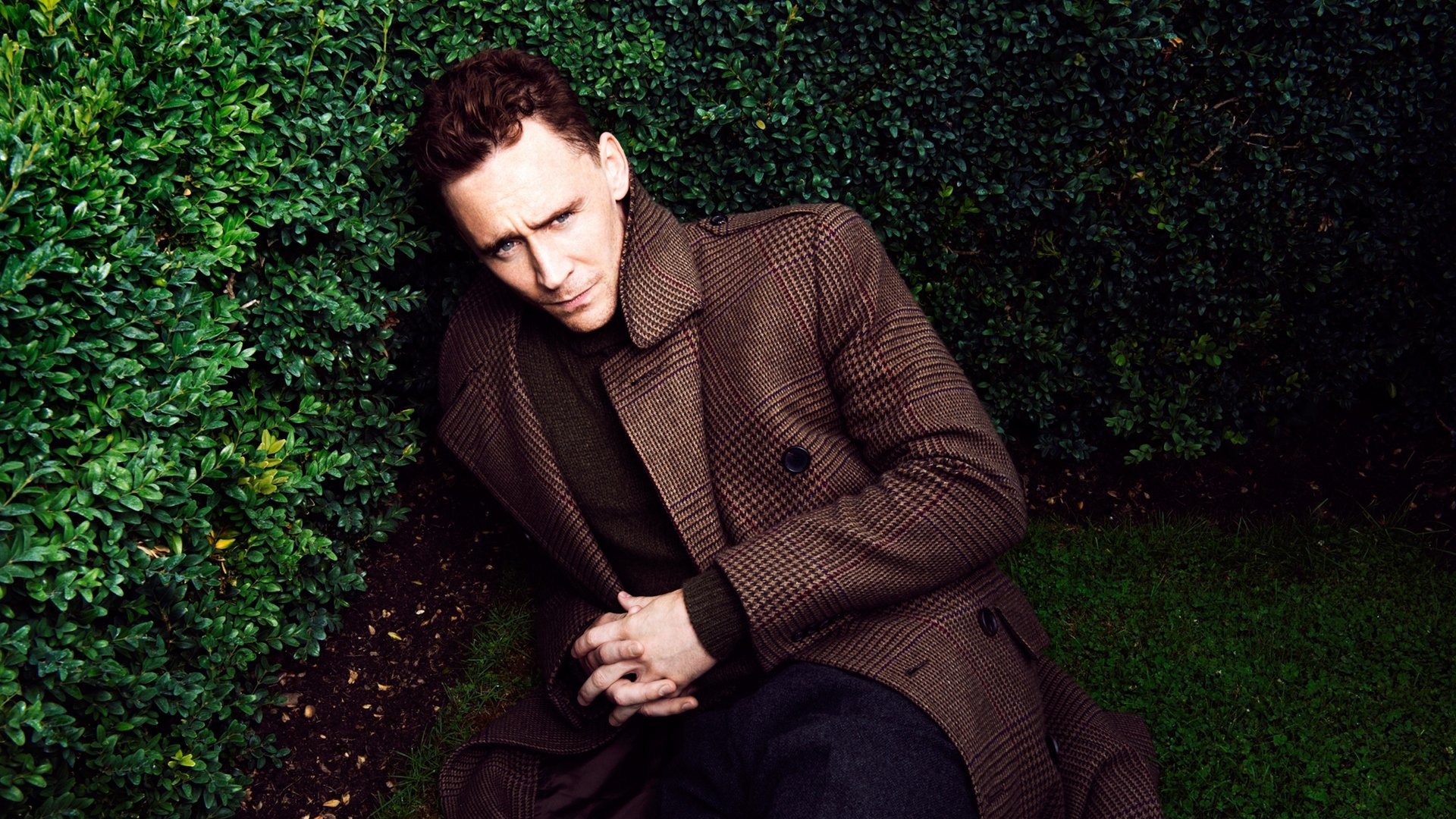 tom-hiddleston-coat-stylish